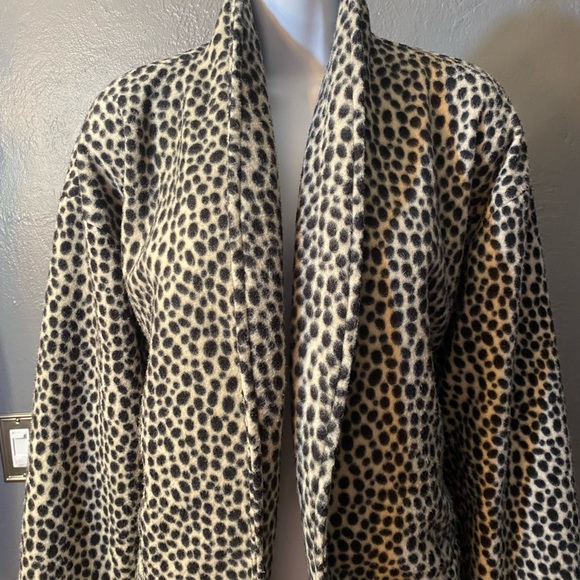 SELLECCA Fuzzy Teddy Bear Spotted Coat - Picture 2 of 16